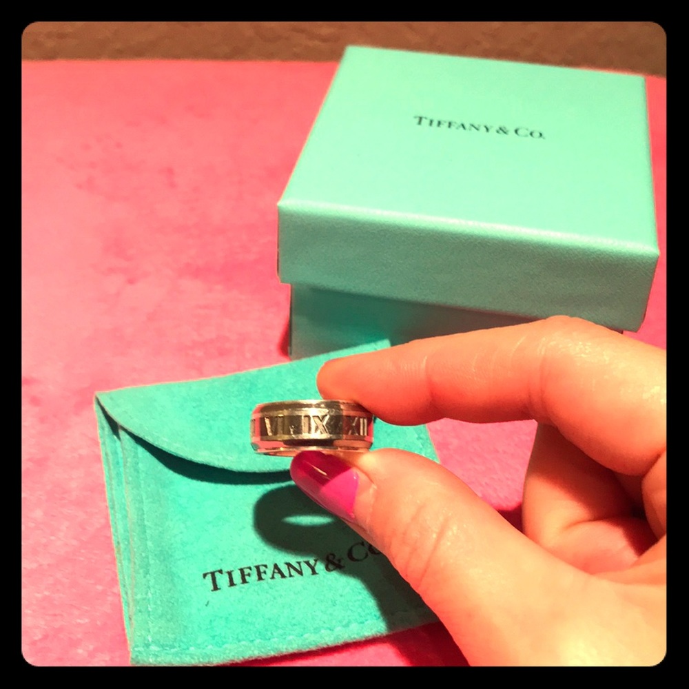 Authentic Tiffany & Co. Atlas ring